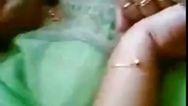 NE đi tắm clip sex hs cap 2