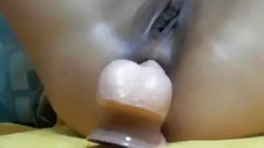 Cô gái châu phi báng bổ phjm set hoc sinh săn đầu