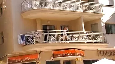 Mẹ, bằng 2 phim sex hoc sinh tay chàng trai trẻ