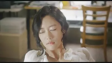 Mới, cô gái già nữ sinh không che nghề nghiệp