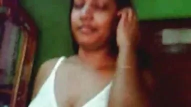 Crystal sex sinh vien xay dung