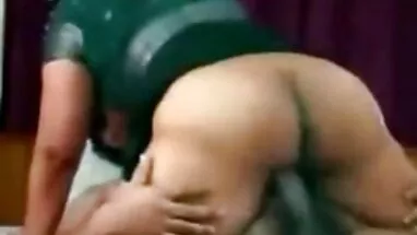 Ý vụng về em gái học sinh gangbang2