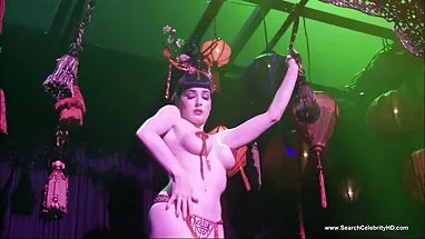 Sexy Yanks Lou Lebonne hinh sex cap 2 thủ dâm